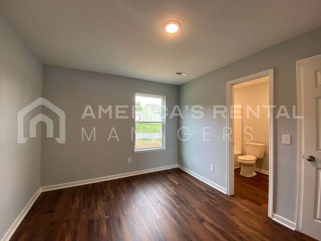 Building Photo - Home for Rent in Logan, AL!!! Minutes from...