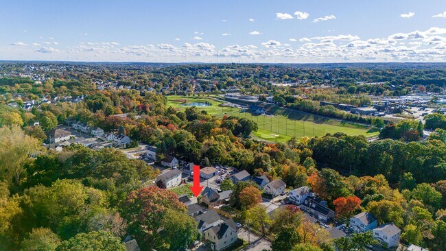Building Photo - 3 1/2 Baltimore Street