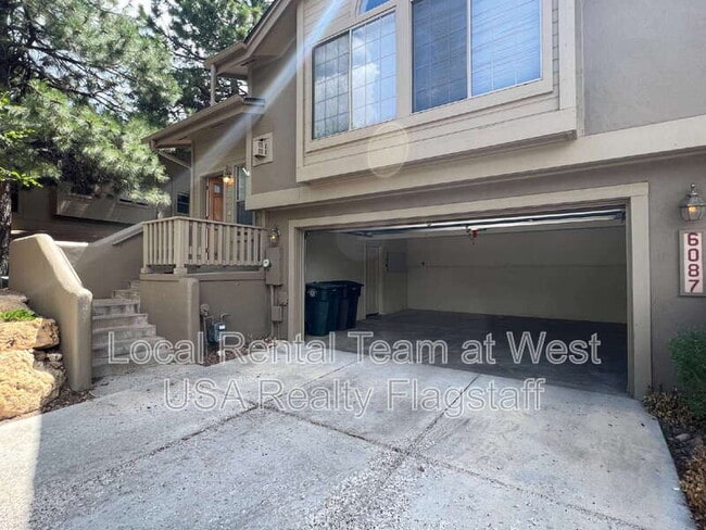 Building Photo - 6087 E Mountain Oaks Dr