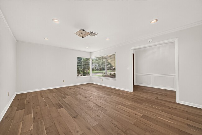 Building Photo - 12411 Pinerock Ln