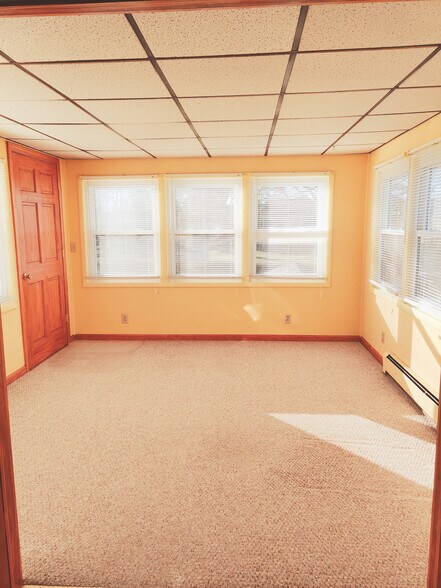 Building Photo - 29 Donna Dr