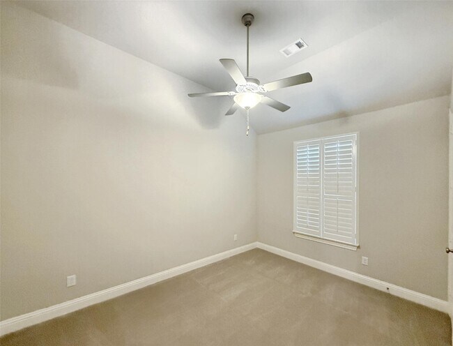 Building Photo - 6905 Broomsedge Dr