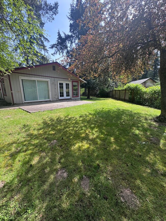 Building Photo - Gig Harbor 2 bed 1 Bath home available June 1