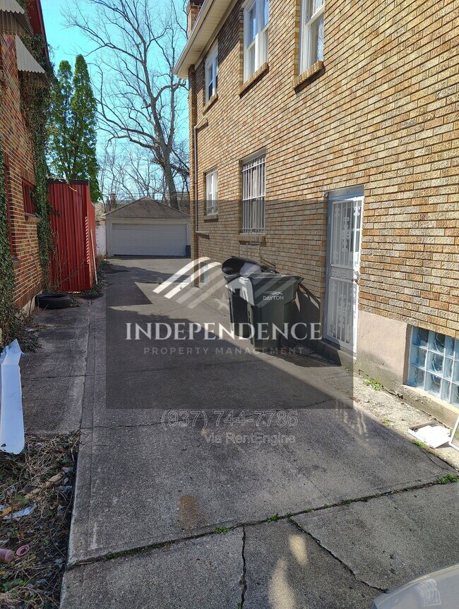 Building Photo - 420 Delaware Ave