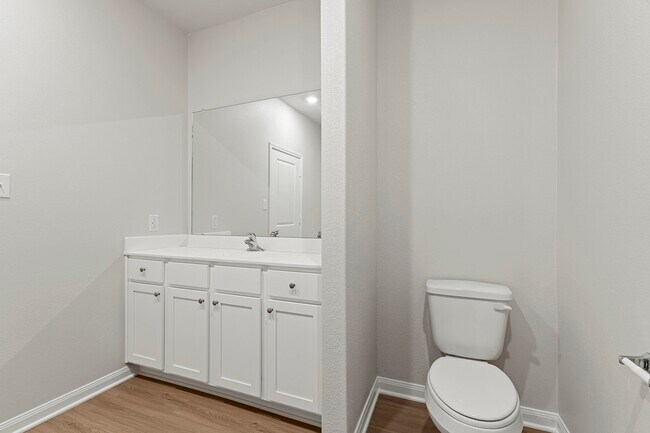 Building Photo - 1023 Rosewood Trl