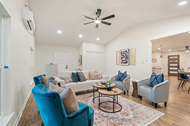 Building Photo - 10230 Newcombe Dr