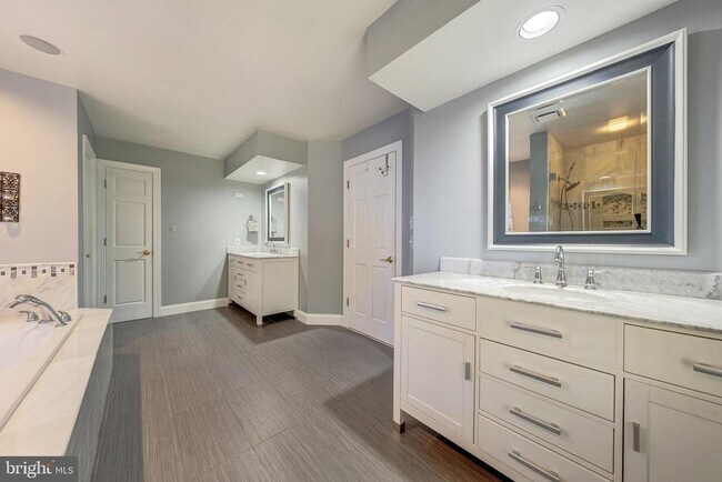 Building Photo - 1854 Valley Wood Rd