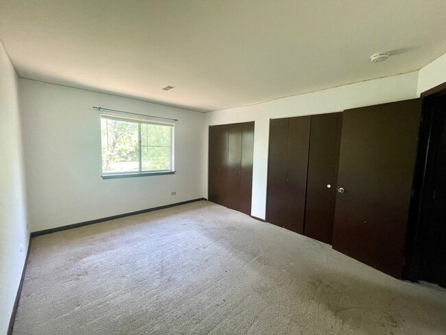 Building Photo - 1703 W Mansard Ln