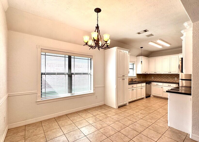 Building Photo - 3807 Ransberg Ct