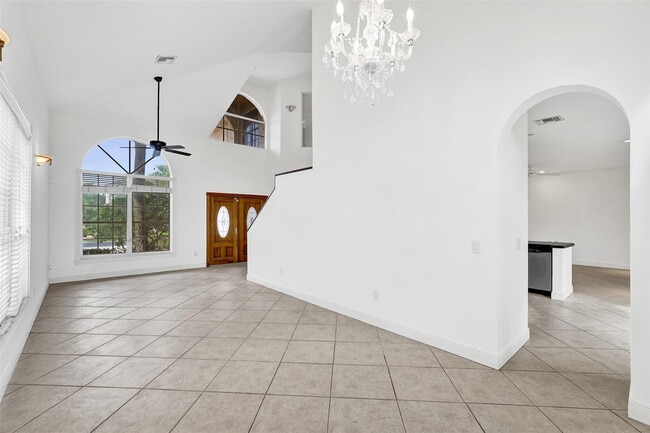 Building Photo - 10902 Tamoron Ln