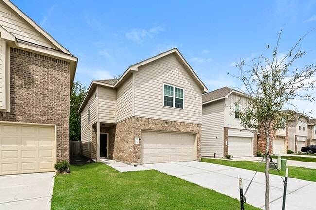 Building Photo - 2715 Bouvardia Wy
