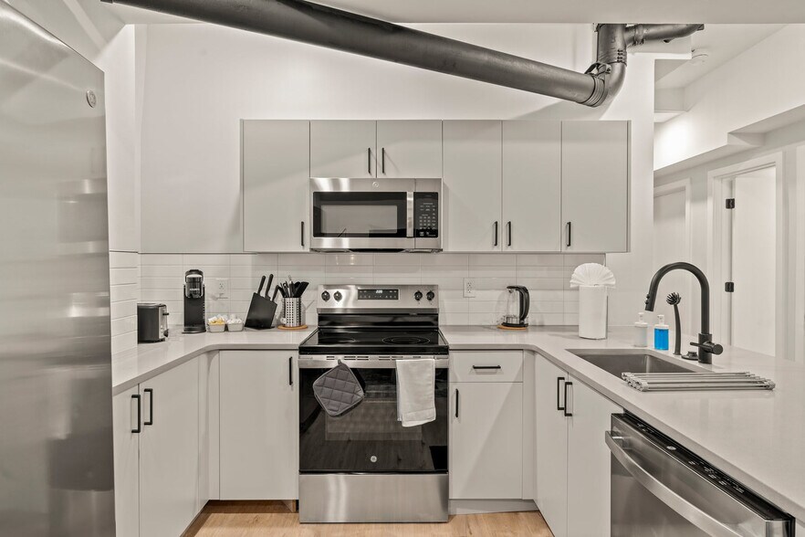 Building Photo - 116 N 15th St