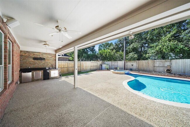 Building Photo - 6818 Amber Pine Ct