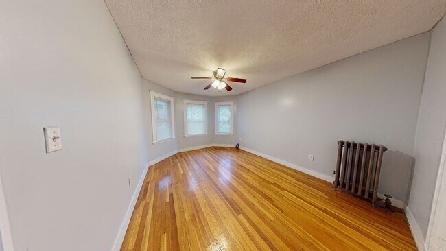 Building Photo - 76 Forest Hills St