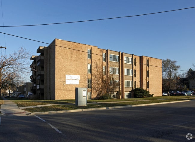 Building Photo - Eagles Nest Apartments