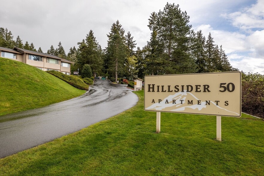 Building Photo - Hillsider 50 Apartments