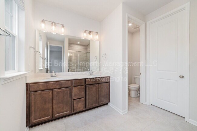 Building Photo - 8929 Peatland Aly