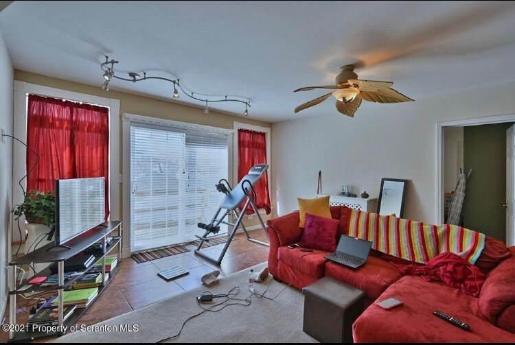 Building Photo - 540 Palm St