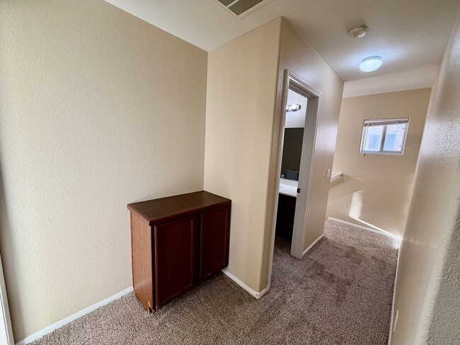 Building Photo - 4 bedroom near Nellis AFB