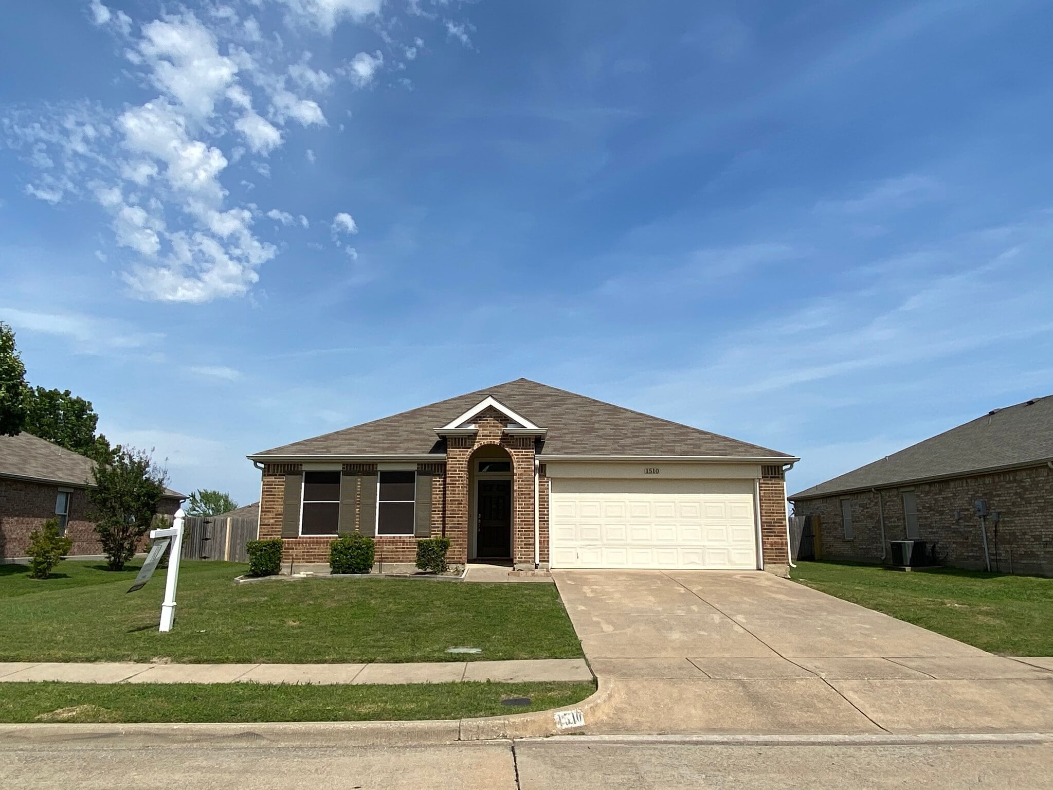 Building Photo - 1510 Shady Shores Dr