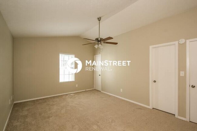 Building Photo - 3 Bedroom Pet-Friendly Home in Stone Mountain, GA with Main Street Renewal