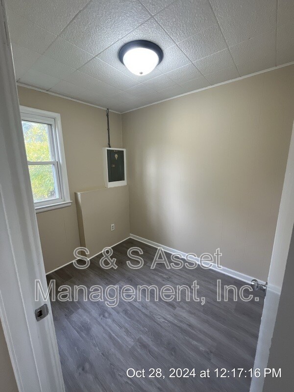 Building Photo - 3231 Westmont Ave