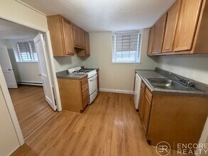 Building Photo - 119 Sutherland Rd