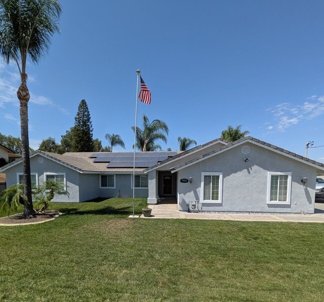 Building Photo - 18620 Granite Ave