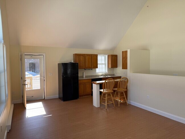 Building Photo - 276 Fremont Rd