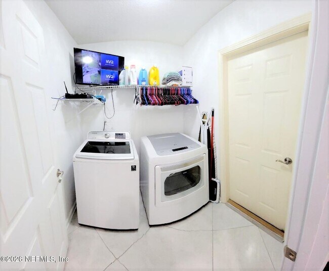 Building Photo - 13752 Goodson Pl