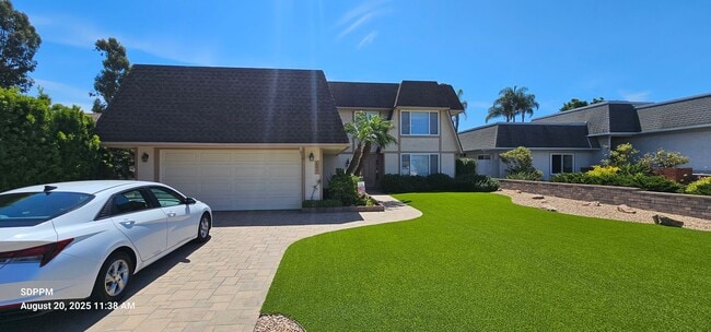 Building Photo - UNIVERSITY CITY / SAN DIEGO - Nice 5 Bedro...