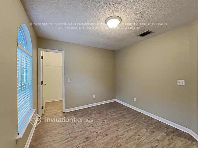 Building Photo - 9562 Sugar Hollow Ln