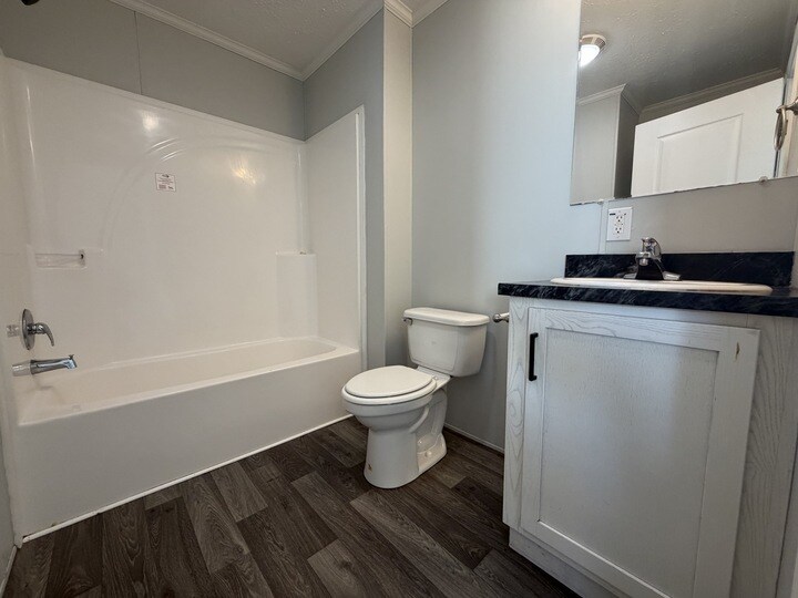 Building Photo - 38100 Ducharme Dr