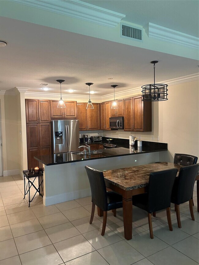 Building Photo - 226 N Latitude Cir