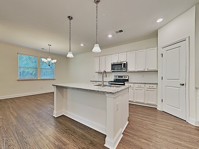 Building Photo - 136 Sweetgum Drive