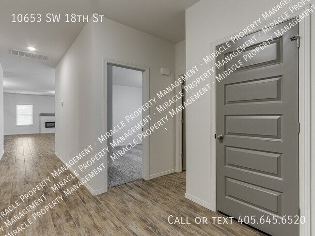 Building Photo - 10653 SW 18th St