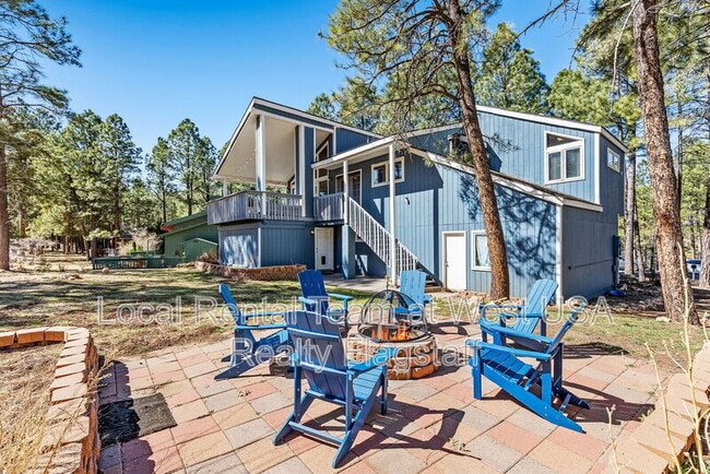 Building Photo - 1720 N Doral Way