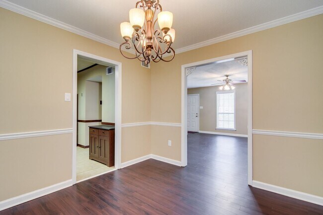 Building Photo - 3 Bedroom 2 Bath Columbia County Available