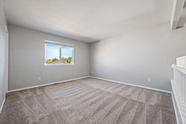 Building Photo - 2258 S Gibralter Way