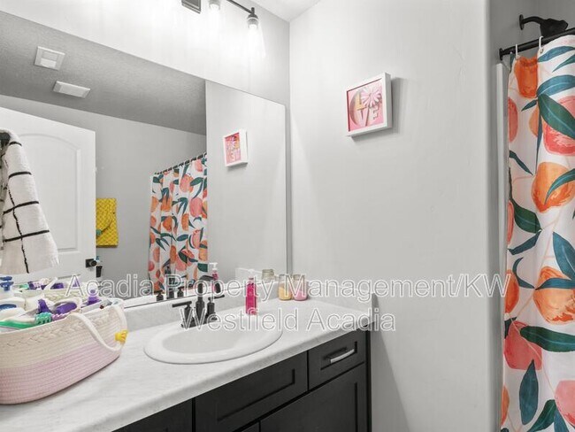 Building Photo - 3928 Hardman Way