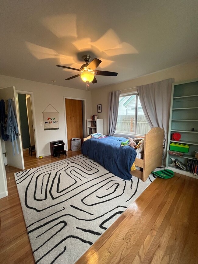 Building Photo - 4-Bedroom 3-Bathroom Home in Springfield