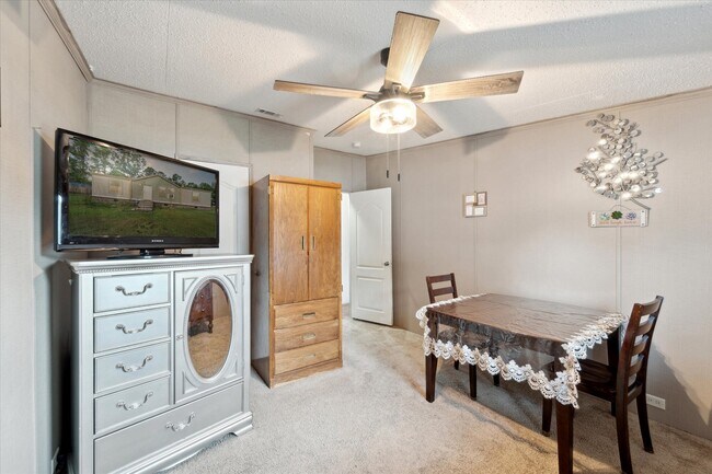 Building Photo - 151 Turning Point Ln