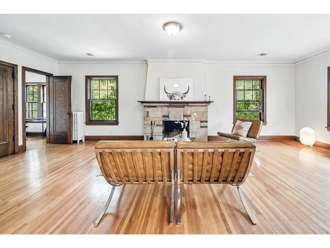 Building Photo - 4948 Lyndale Ave S