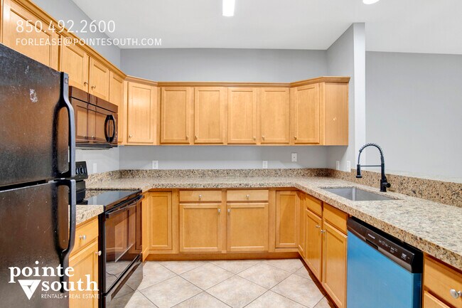 Building Photo - 2147 Henrietta Fulford Pl