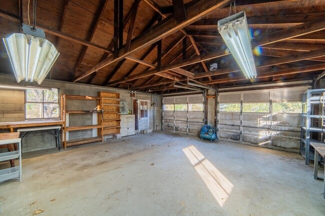 Building Photo - Beautifully refreshed 4-bedroom, 2-bath home in Millville