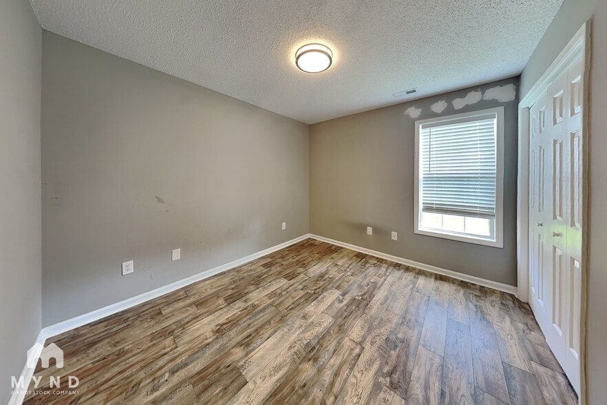 Building Photo - 200 Cedar Ridge Cir