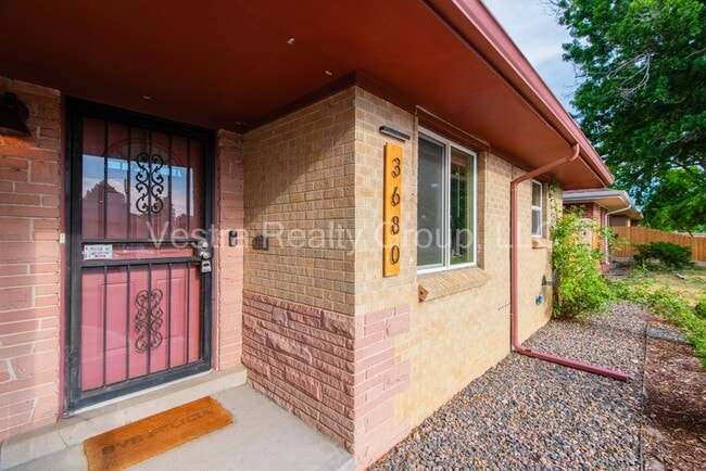 Building Photo - 3680 Grape St
