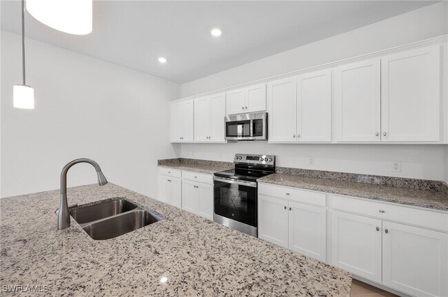 Building Photo - 15019 Palamos Cir