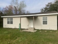 Building Photo - Long Beach 3 Bedroom