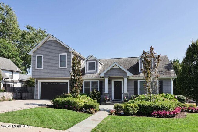 Building Photo - 63 Carpenter St